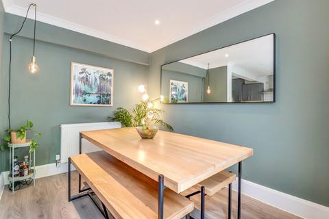6 Coronation Close, Great Wakering, Southend-on-sea, SS3 0JG