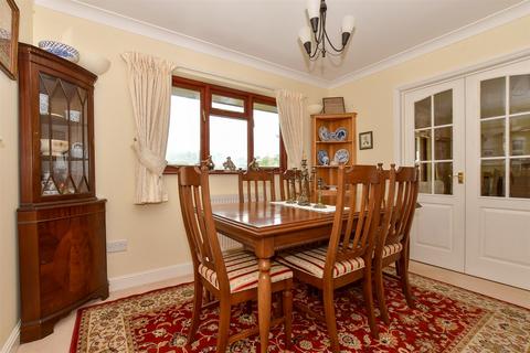 4 bedroom chalet for sale, Coombe Park, Wroxall, Ventnor, Isle of Wight