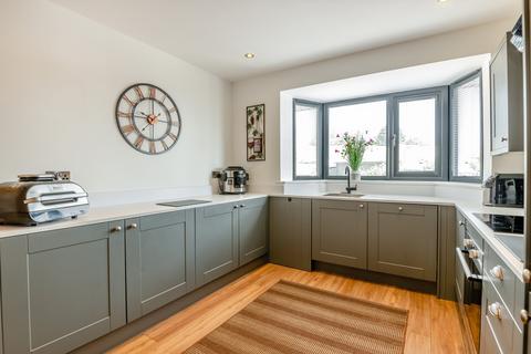 31 Dockham Road, Cinderford, GL14 2BG