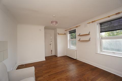 3 bedroom flat to rent, London, London N6