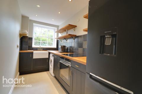 1 bedroom apartment for sale, Woodford Road, South Woodford