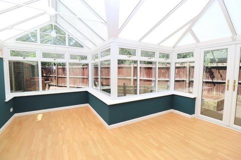 19 Ash Tree Close, Farnborough, GU14 0QP