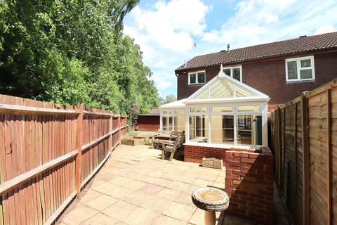19 Ash Tree Close, Farnborough, GU14 0QP