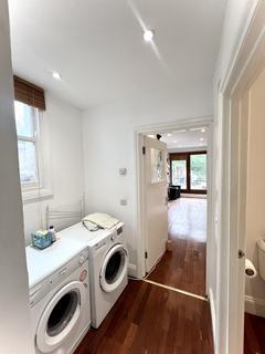 81 Lenthall Road, London, E8 3JN