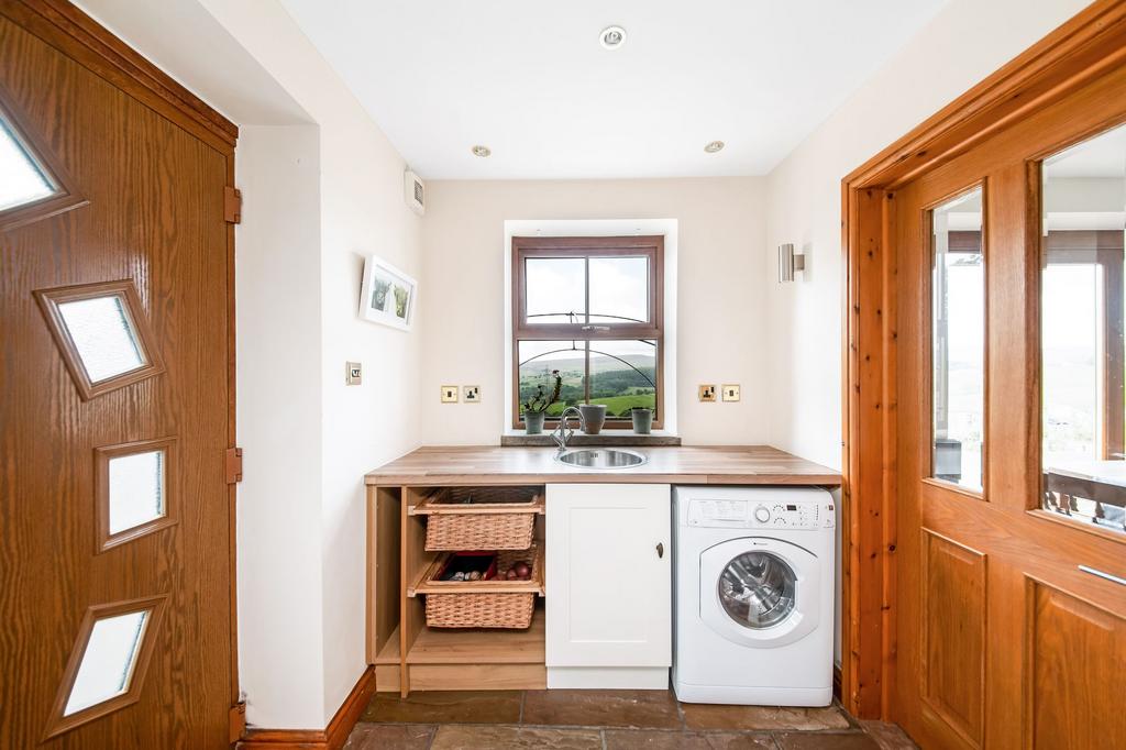 Utility/porch
