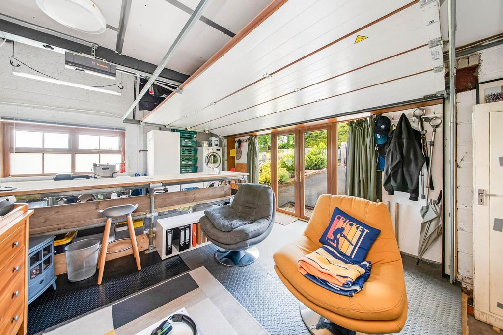 Double garage/ games room