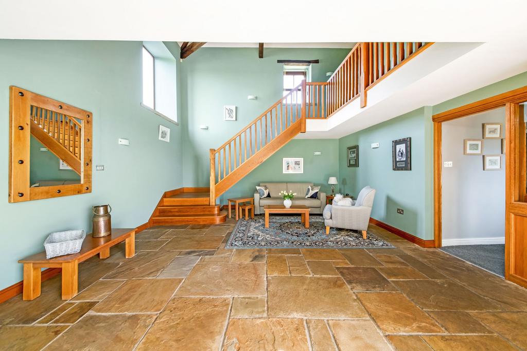 Sitting/family room