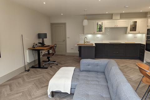 2 bedroom flat to rent, Chewton Farm Road, Walkford, Christchurch