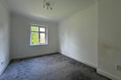 4 bedroom flat for sale, 281B Long Lane, Finchley, London, N2 8JW