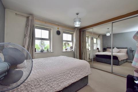 3 bedroom terraced house for sale, Welbury, Hamilton, Leicester, LE5