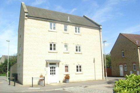 2 bedroom apartment to rent, Corncrake Way, Bicester OX26