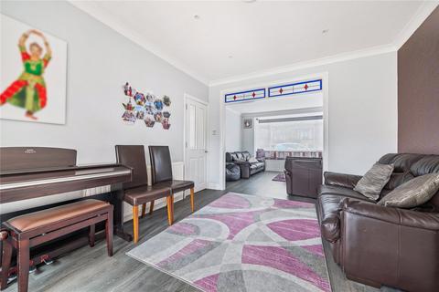 3 Woodfall Avenue, Barnet, EN5 2EZ