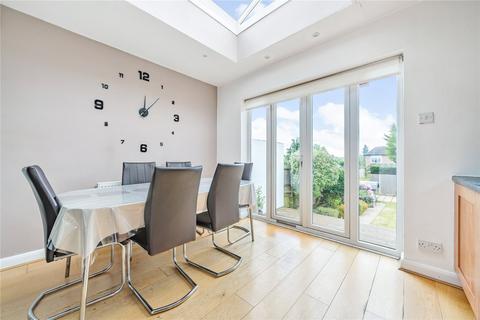 3 Woodfall Avenue, Barnet, EN5 2EZ