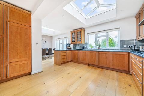 3 Woodfall Avenue, Barnet, EN5 2EZ