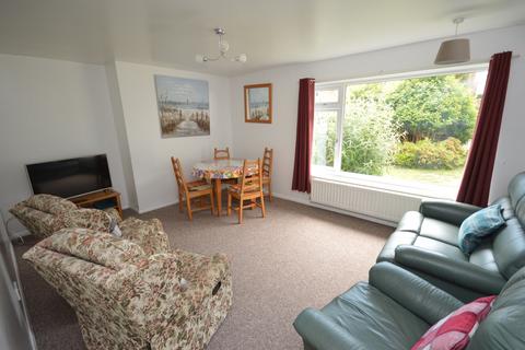 2 bedroom terraced bungalow to rent, Clinton Road, Lymington, Hampshire, SO41