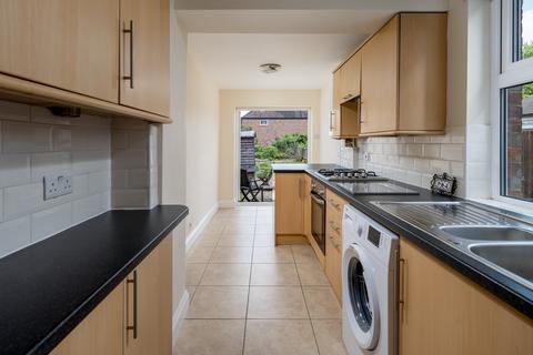 64 Albert Road, Horley, RH6 7JA