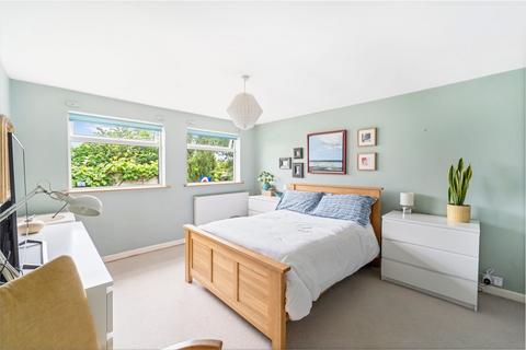 14 Dunsters Road, Claverham, Bristol, BS49 4LU