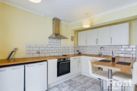 1 bedroom apartment to rent, Leacroft, Staines-upon-Thames, Surrey, TW18