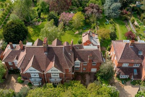 7 Grange Road, Cambridge, CB3 9AS