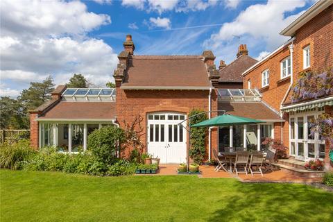 7 Grange Road, Cambridge, CB3 9AS