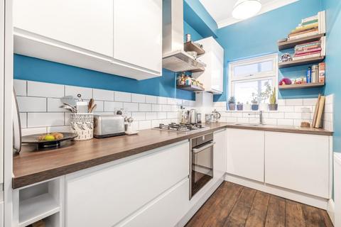 1 bedroom flat for sale, Whitehorse Lane, South Norwood