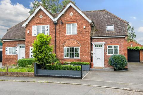 10 Legion Crescent, Kettering, NN16 8UR