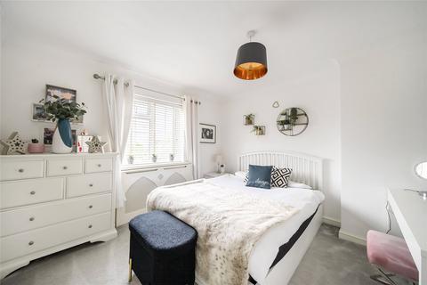 10 Legion Crescent, Kettering, NN16 8UR