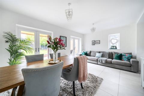 10 Legion Crescent, Kettering, NN16 8UR