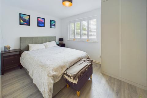 1 bedroom flat for sale, Chalkstone Close, Welling, Kent, DA16