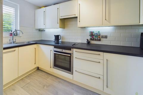 1 bedroom flat for sale, Chalkstone Close, Welling, Kent, DA16