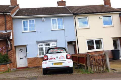 3 bedroom semi-detached house to rent, Bowhill Grove, Leicester LE5