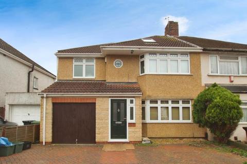 4 bedroom semi-detached house to rent, Begbrook Lane, Bristol BS16