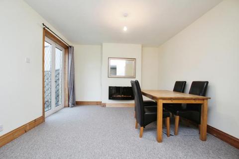 4 bedroom semi-detached house to rent, Begbrook Lane, Bristol BS16