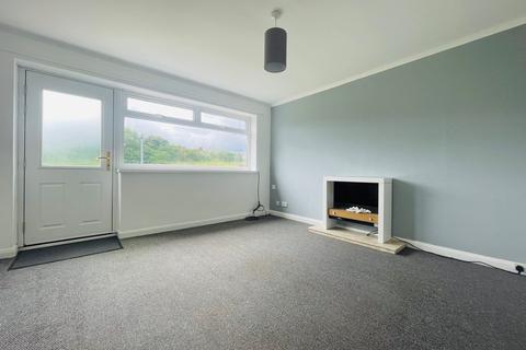 2 bedroom terraced house to rent, Strauss Crescent, Maltby