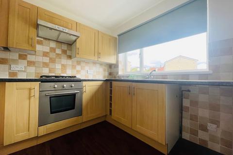 2 bedroom terraced house to rent, Strauss Crescent, Maltby