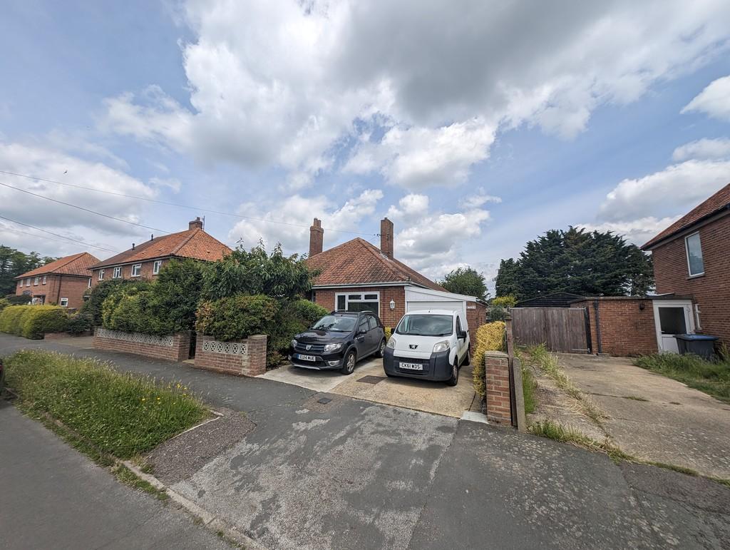 St. Margarets Crescent, Leiston 4 bed detached bungalow for sale £340,000