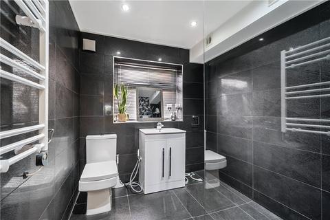 18 Fairhaven Crescent, Watford, WD19 7NY