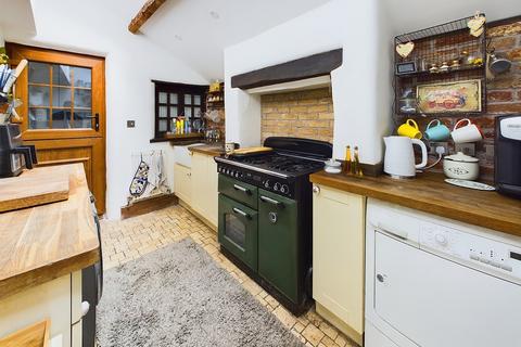 3 bedroom cottage for sale, Hoopers Court, Rockbeare