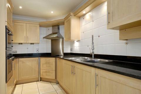 Flat 4, The Courtyard Grove Road, Beaconsfield, HP9 1PU