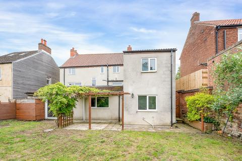66 High Street, Colsterworth, Grantham, NG33 5JA