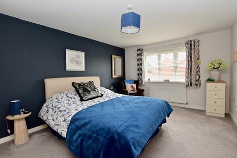 38 Amos Drive, Pocklington, York, YO42 2FH