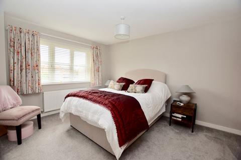 38 Amos Drive, Pocklington, York, YO42 2FH