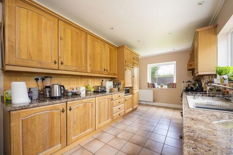 4 bedroom detached house for sale, Church Road, Colchester CO4