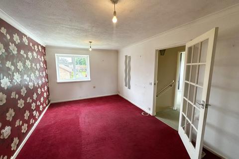 2 bedroom maisonette for sale, Hartlebury Close, Dorridge