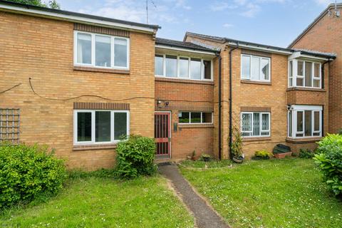 1 bedroom apartment for sale, Nutfield, Welwyn Garden City