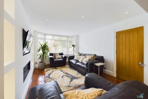 13 Ffrancon Drive, Wirral, CH63 5JL