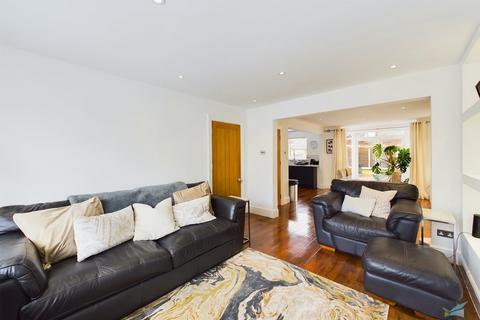 13 Ffrancon Drive, Wirral, CH63 5JL