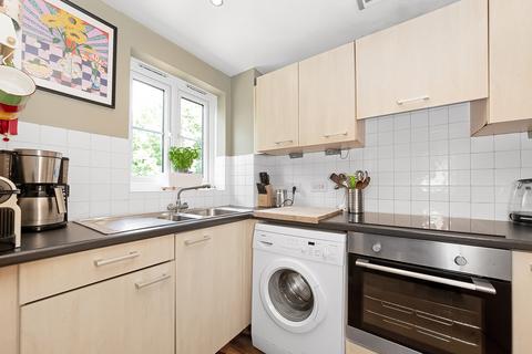 2 bedroom apartment for sale, Dukes Court, Lordship Lane, SE22