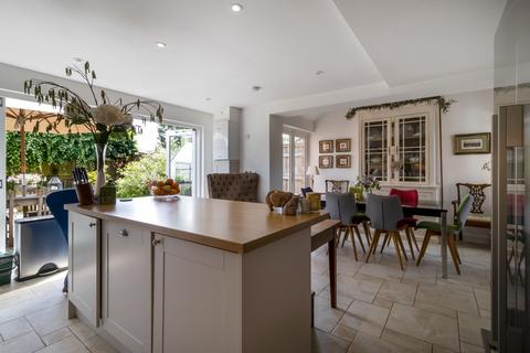 4 bedroom end of terrace house for sale, Queen Street, Cirencester, Gloucestershire, GL7