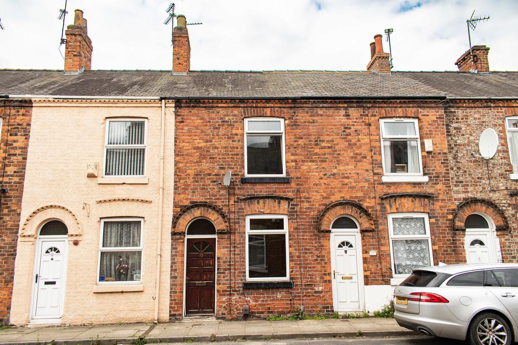 Bismarck Street, York YO26 2 bed terraced house - £180,000